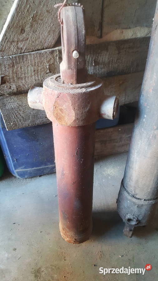 Siłownik hydrauliczny do ładowacza cyklop Rydzyna