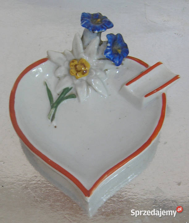 popielniczka vintage serce z kwiatamiD23 Porcelana i szkło dolnośląskie Bartków