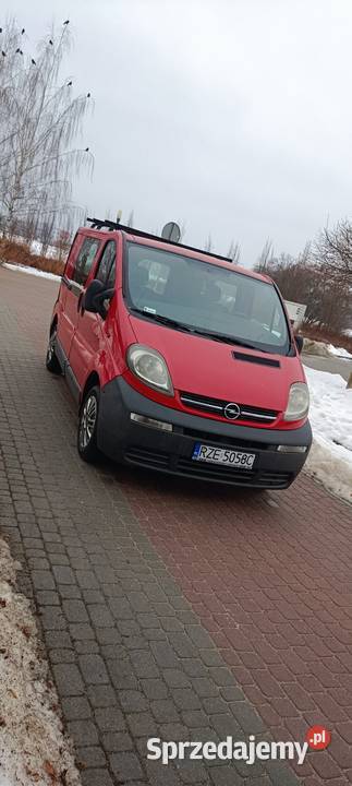 Opel Vivaro 19 DTI 101 6 biegów Hak Brygadówka radio Rzeszów
