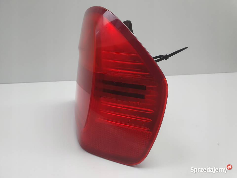BMW E90 0408r TYLNIA TYLNA LAMPA PRAWA prawy tył osobowe Janów sprzedam