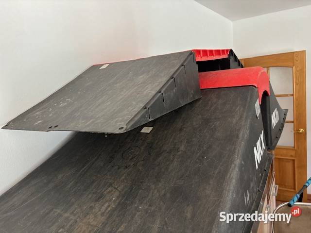 mini Skatepark NKX rampy hulajnogi INVERT Wioska