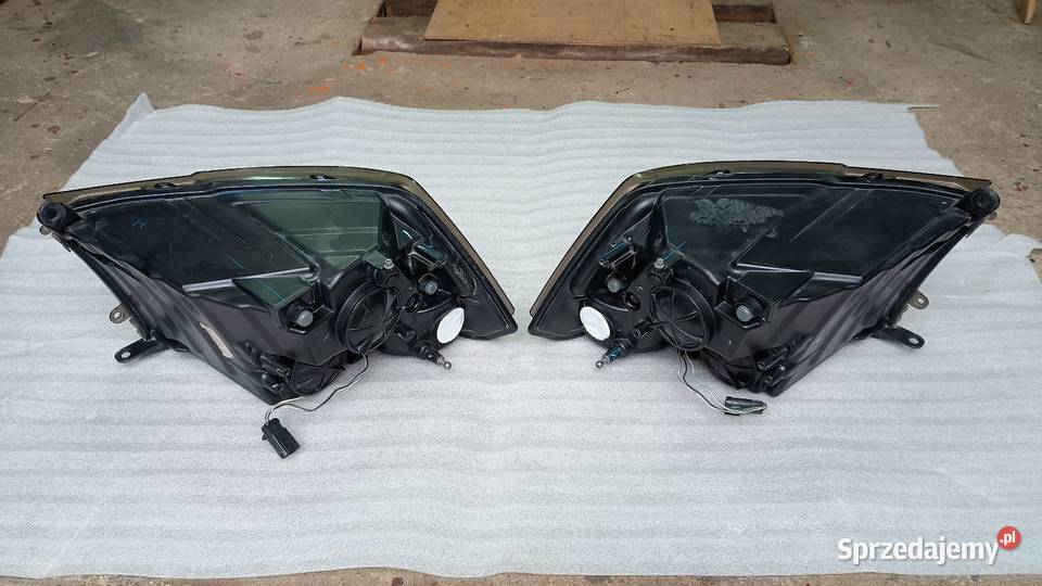 Reflektory Dodge Ram 20082018 Lampy przednie Dąbrówka