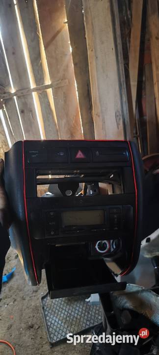 Tunel środkowy konsola środkowa seat Leon Myślenice