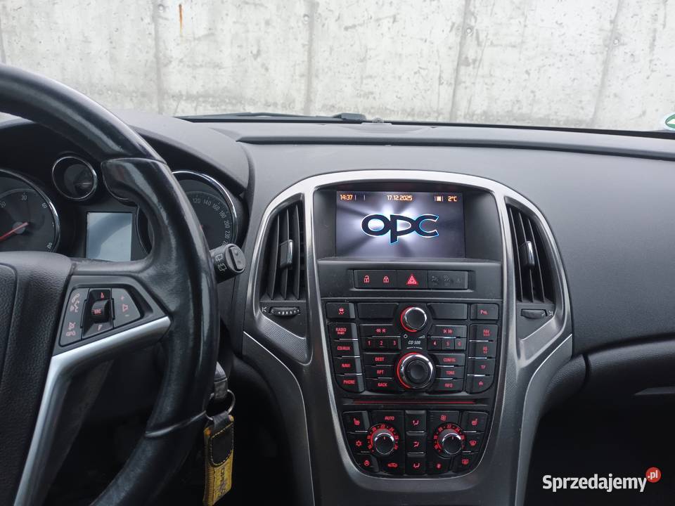 Opel Astra Astra J Sports Tourer Kombi grzana Astra Grudziądz sprzedam