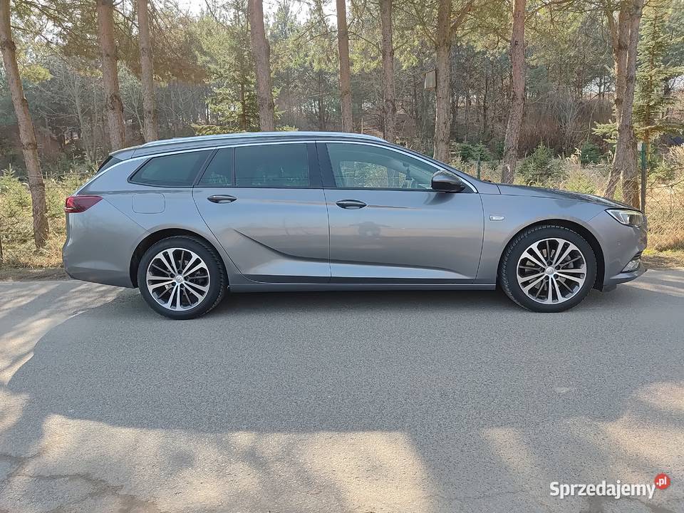 Opel insigniaastra sports tourer 20 170 z 2017r Ćmielów sprzedam