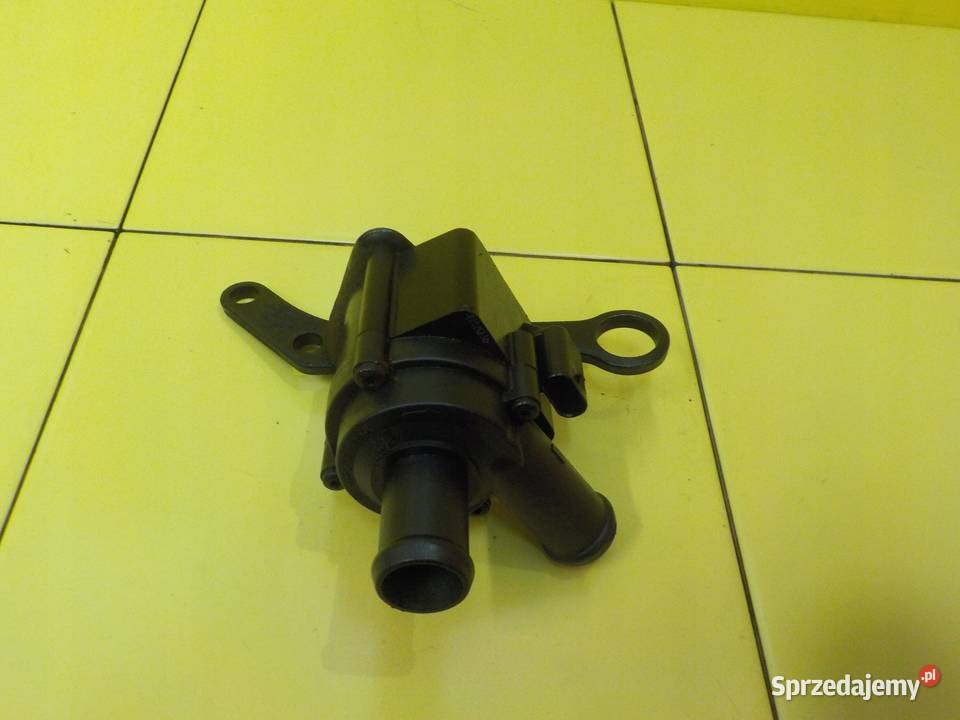 AUDI A5 A4 B8 27 TDI 10r 190 CGK pompa wody