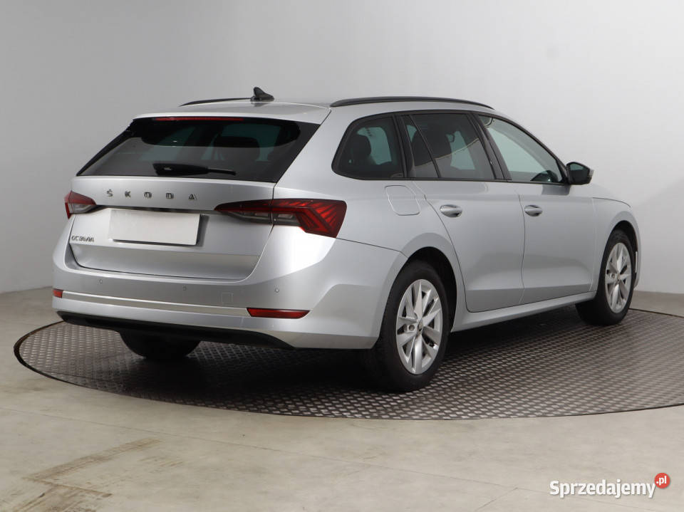 Skoda Octavia 15 TSI srebrny Octavia dolnośląskie Bielany Wrocławskie