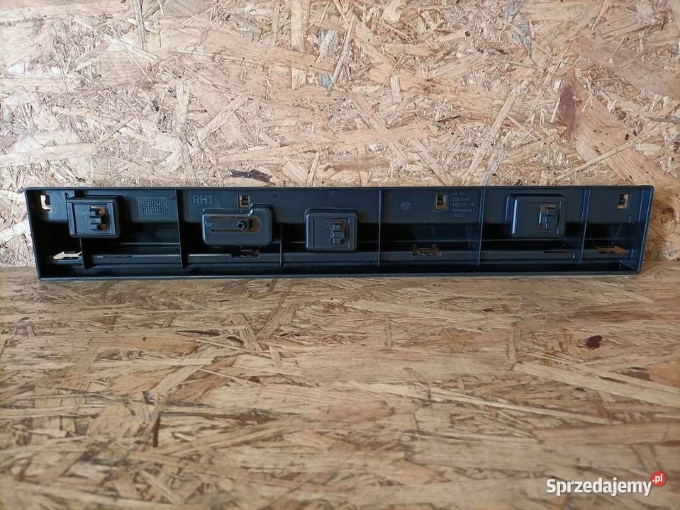 BMW F45 F46 LISTWA MOCUJĄCA PROGU PRZEDNIA PRAWA Pleszew