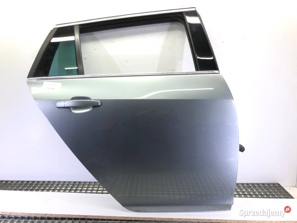 DRZWI PRAWY TYŁ OPEL INSIGNIA A Kombi 0817