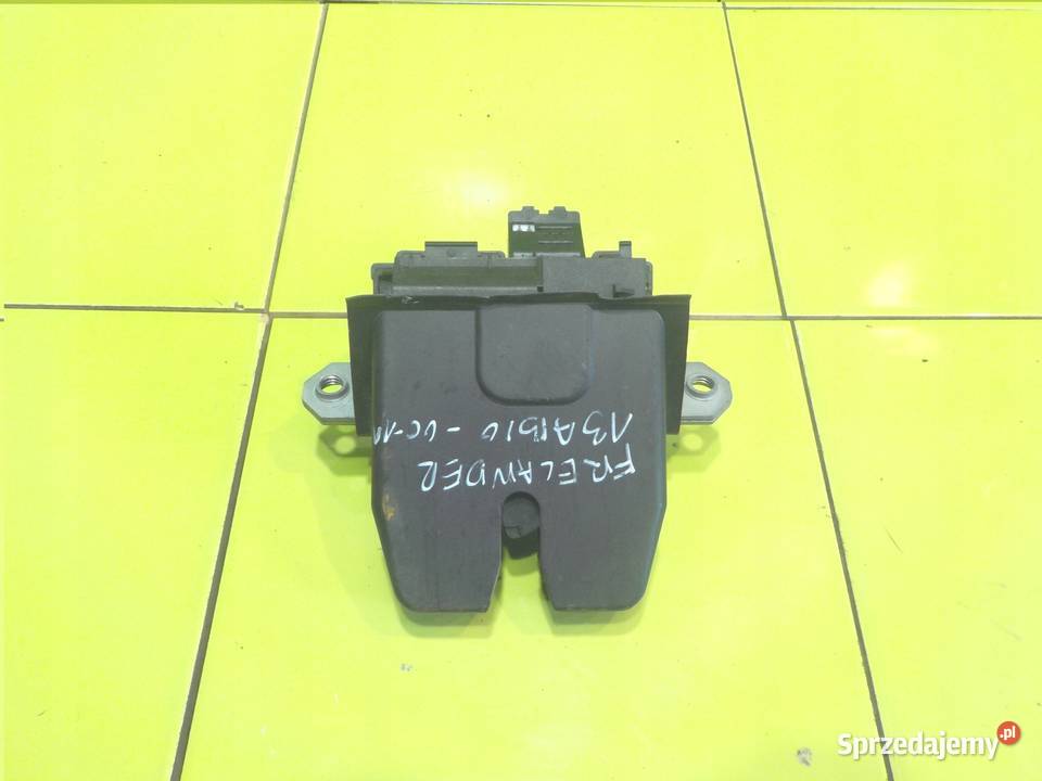 LAND ROVER FREELANDER II 22 TD4 08r zamek klapy Suków