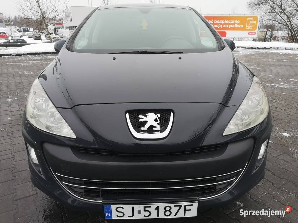 Peugeot 308 14 z gazem zadbany niski przebieg Hatchback
