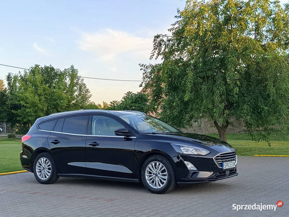 Ford Focus Wygodne kombi niskie spalanie czarny Słupca