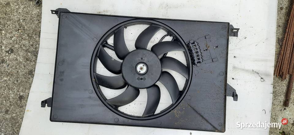 Ad1022 870704R opel vectra c wentylator Siechnice sprzedam