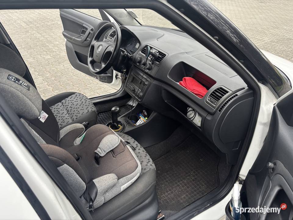 Sprzedam Skodę Praktik 14 TDI 2008 r relingi dachowe Zduny