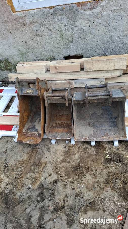 Łyżki Wacker Neuson 30 50 i niestandardowe 30 Jasień