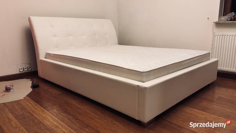 Białe łóżko glamour 160x200 tapicerowane ze śląskie Tychy