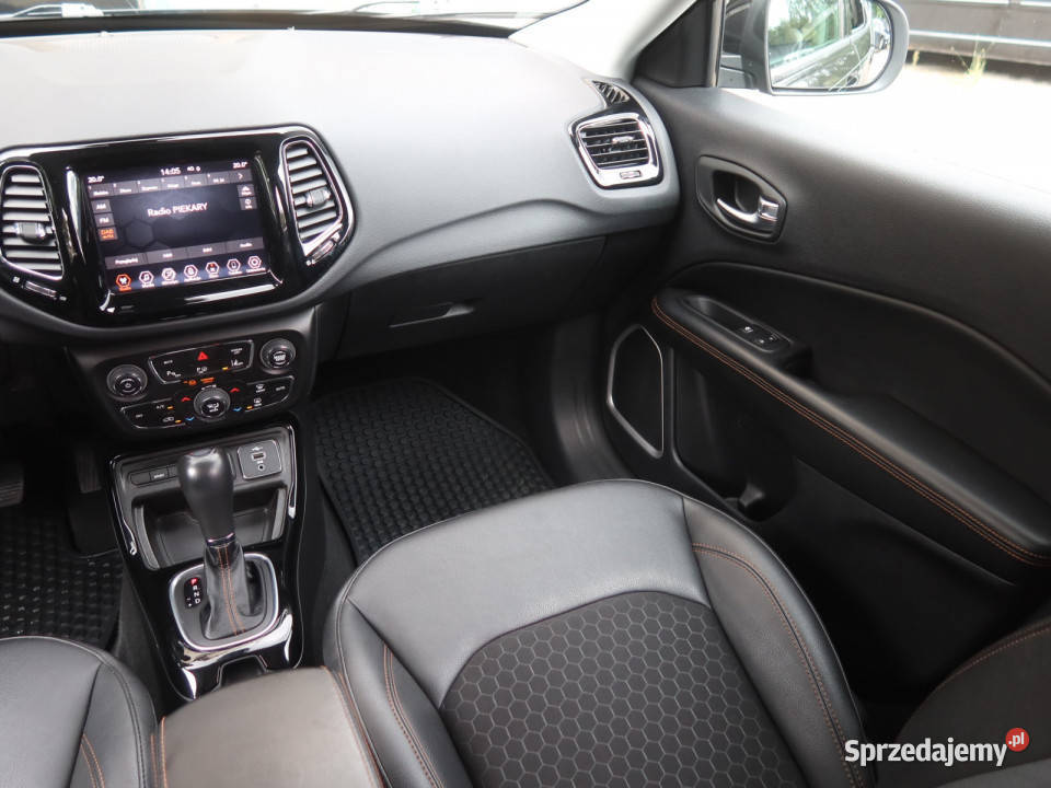 Jeep Compass 13 TGDI asystent pasa ruchu śląskie Katowice sprzedam