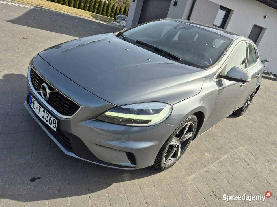 Volvo V40 20D2 RDESIGN navi full led chromy Nowe światła przeciwmgielne Drelów