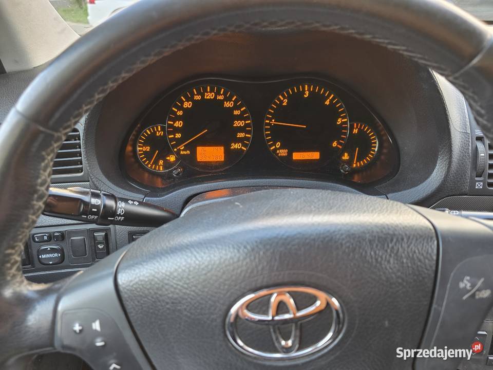 Toyota Avensis 20 D4D 116 XENON skóra drugi autoalarm Lublin sprzedam