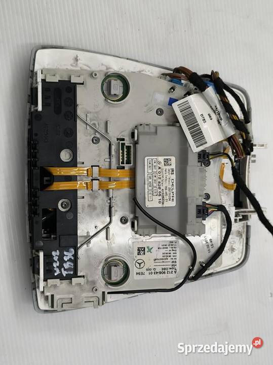 LAMPKA PODSUFITKI KABINY MERCEDES ECLASA W212 osobowe