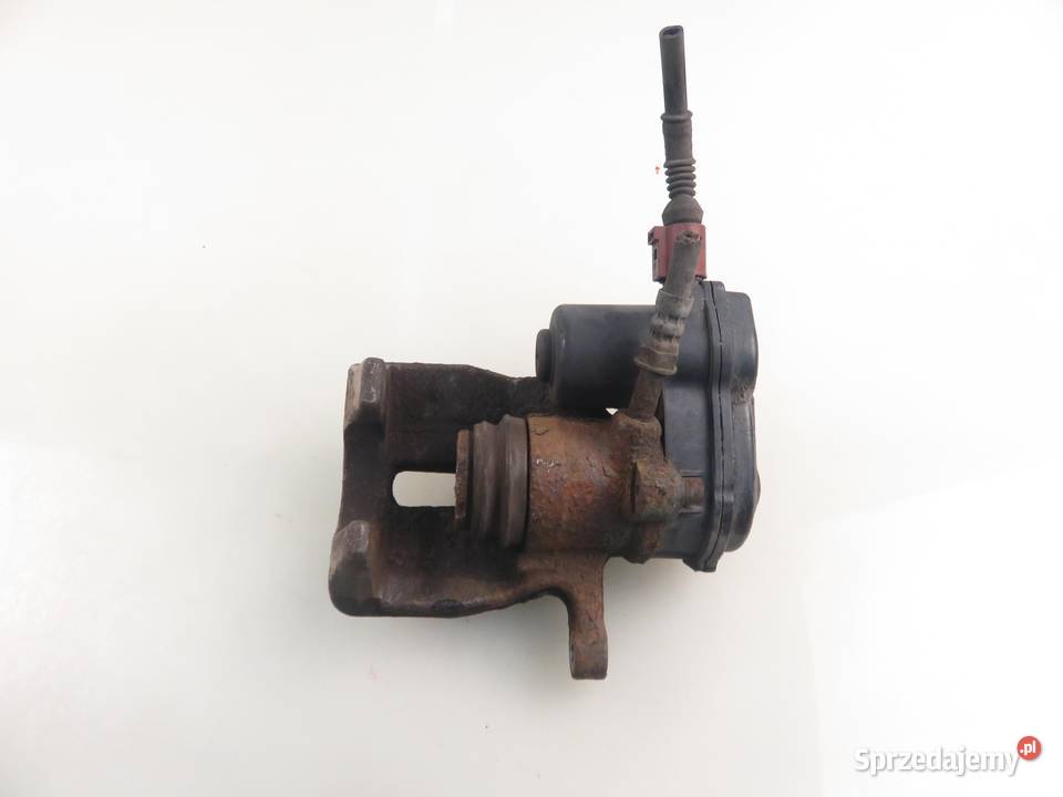 ZACISK LEWY TYŁ AUDI A4 B8 18 TFSI 32335478 osobowe