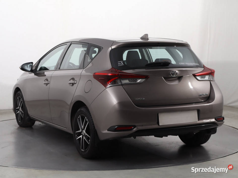 Toyota Auris 13 Dual VVTi światła do jazdy dziennej