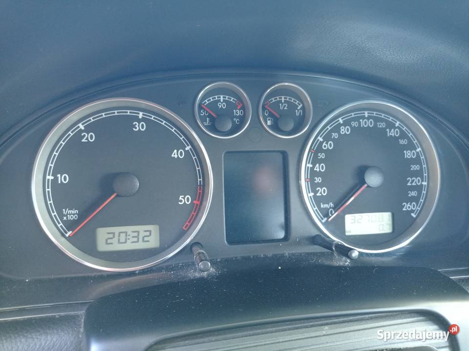 Volkswagen Passat Kombi 19 TDI 96 kW 2002 r Rok produkcji 2002 Szklarka Myślniewska