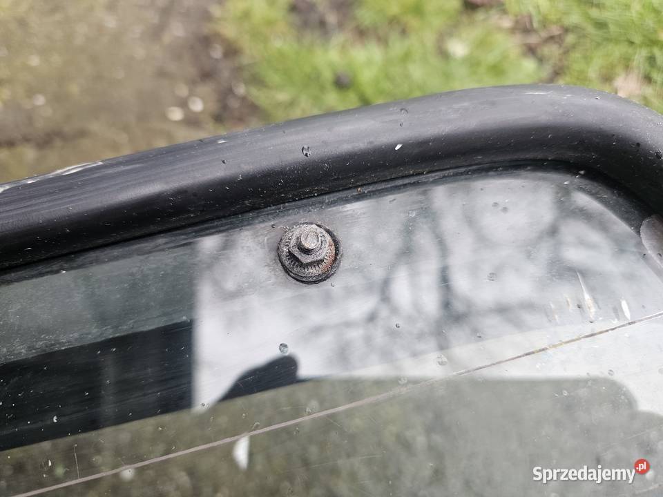 VW Golf II szyba tył z lotką oryginał śląskie Racibórz