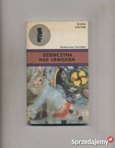 Dziewczyna urwiskiem