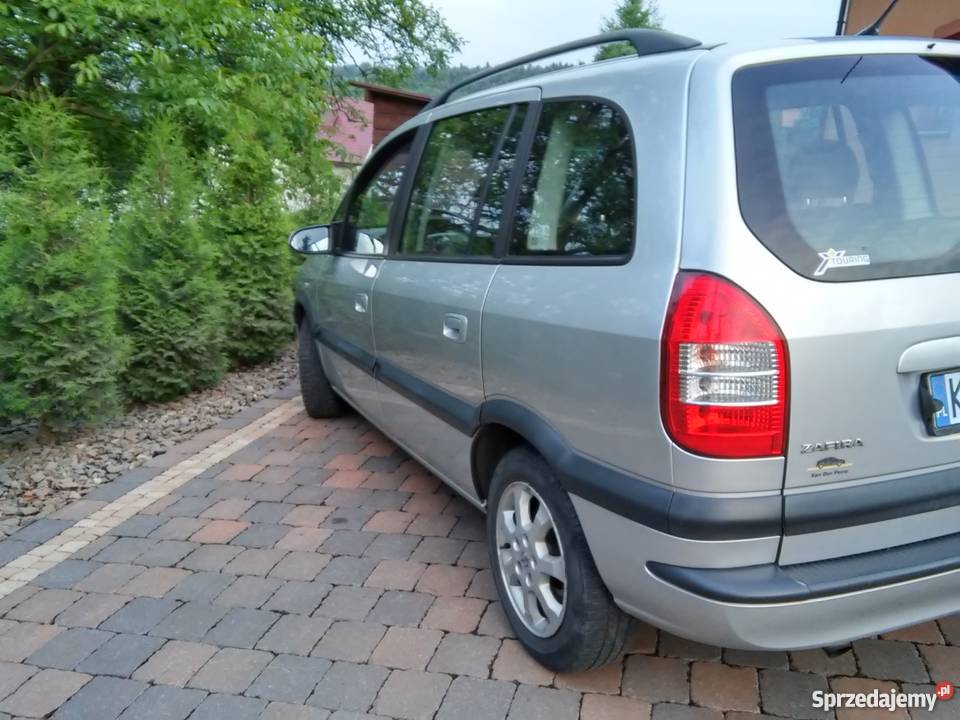 opel zafira