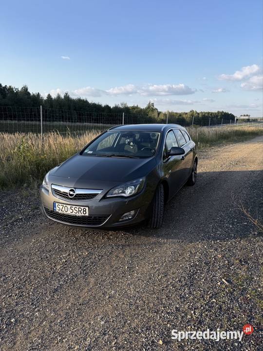 Opel Astra J 14t Benzyna Manual PRYWATNIE Bez gniazdo USB śląskie Żory