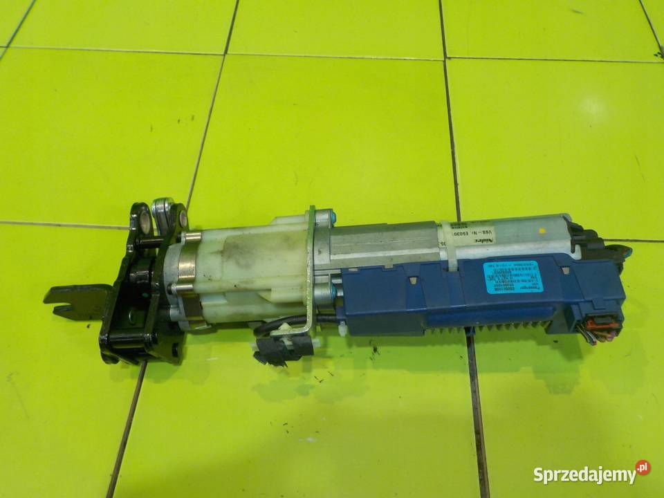 VW PASSAT B6 20 TDI 09r silownik klapy bagaznika osobowe