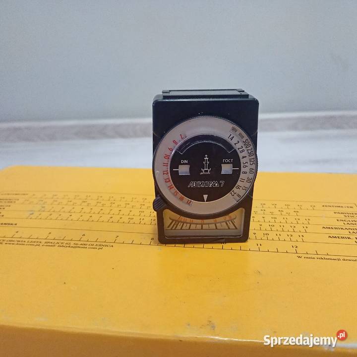 Aparat Fotograficzny Zenit ET Lampa Błyskowa Zabrze