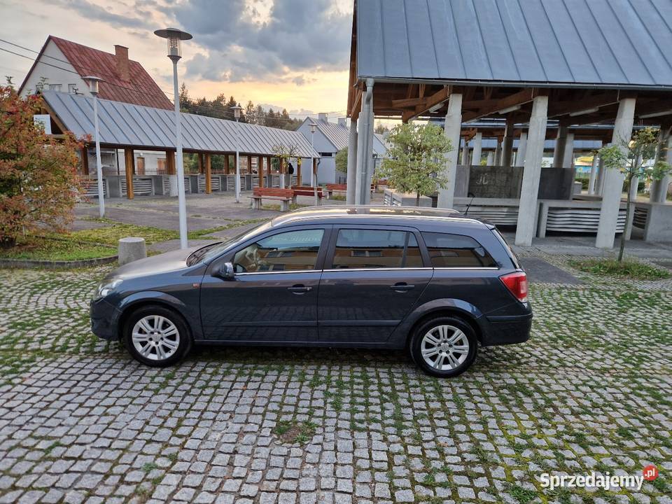 Opel Astra H Lift 16 LPG COSMO Klimatronic Hak ESP