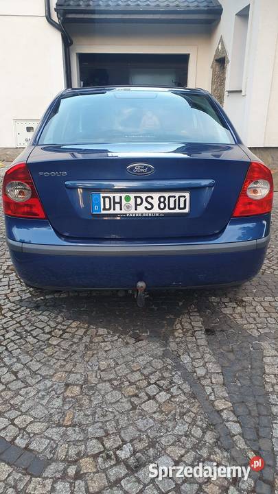 Ford focus 16 benzyna wersja Ghia 2007 sprzedam