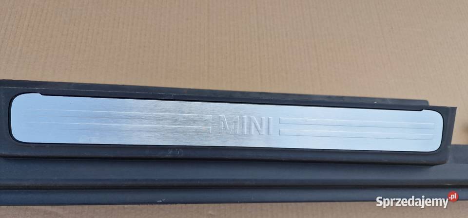 MINI COOPER II R56 PRAWY PRÓG LISTWA 11412910 sprzedam
