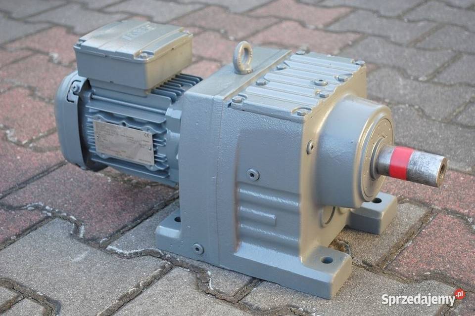 Motoreduktor 055kw 99obrmin SEW Kargowa