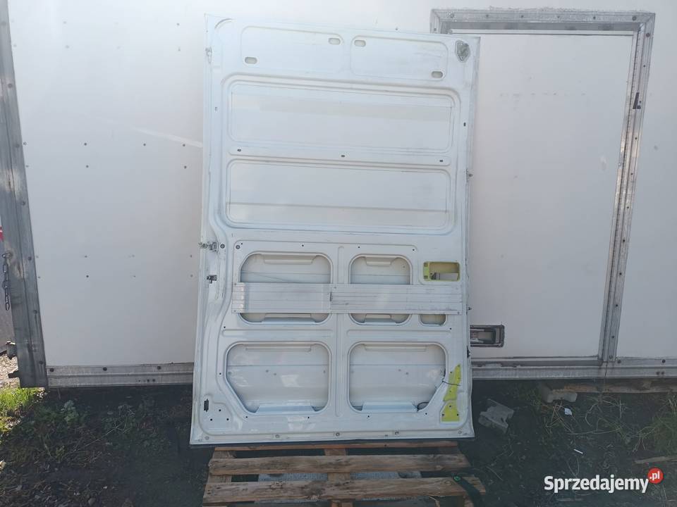 DRZWI LEWE BOCZNE BLASZAK IVECO DAILY 9914 22 Drzwi Bielsko-Biała