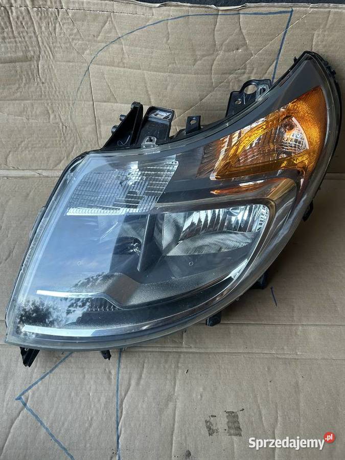 Lewa Lampa Przód przednia Ram Promaster 36 Lampy przednie