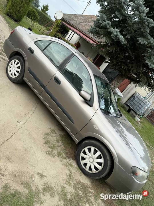 Nissan almera 15 benzyna 98 sedan benzyna Brudzeń Duży