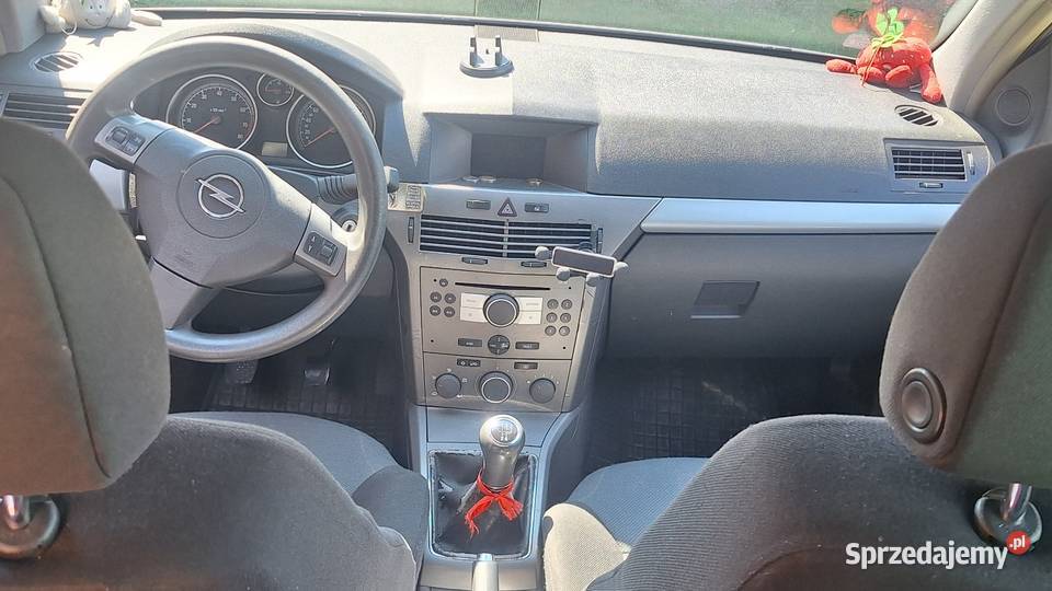 Opel astra h 16 gaz 2005 hak ESP Astra Białystok