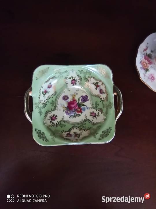 Paterka zielona Z bukietem kwiatów Gdańsk