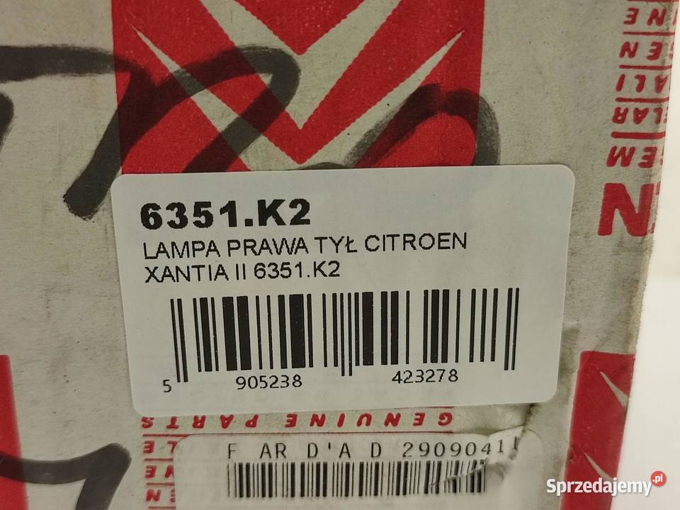 LAMPA PRAWY TYŁ CITROEN XANTIA ESTATE X2 9803