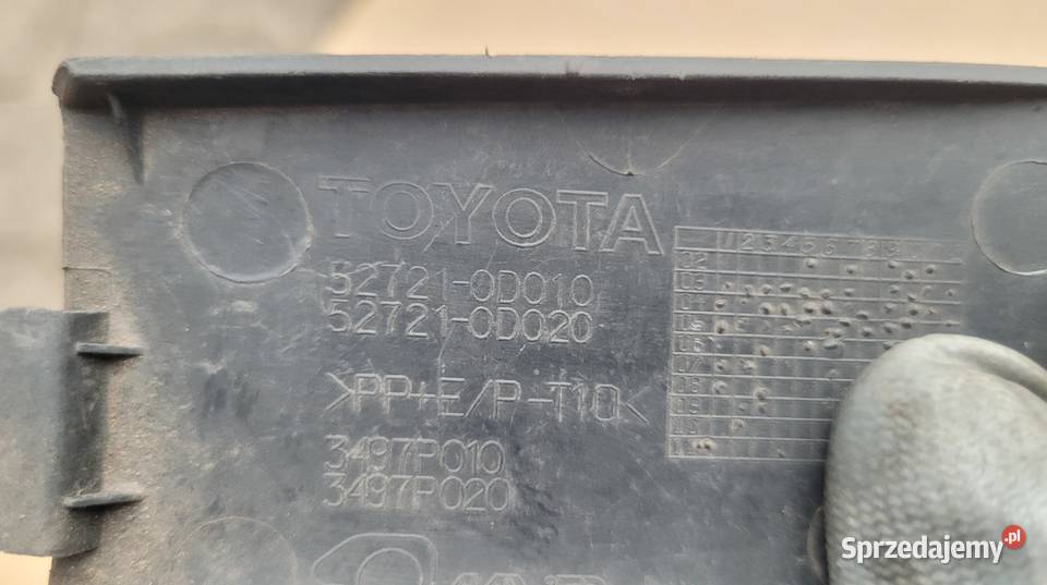 TOYOTA YARIS I LIFT ZAŚLEPKA HAKA ZDERZAK PRZÓD