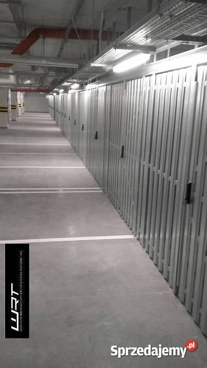 Komórki lokatorskie zabudowy drzwi magazyny