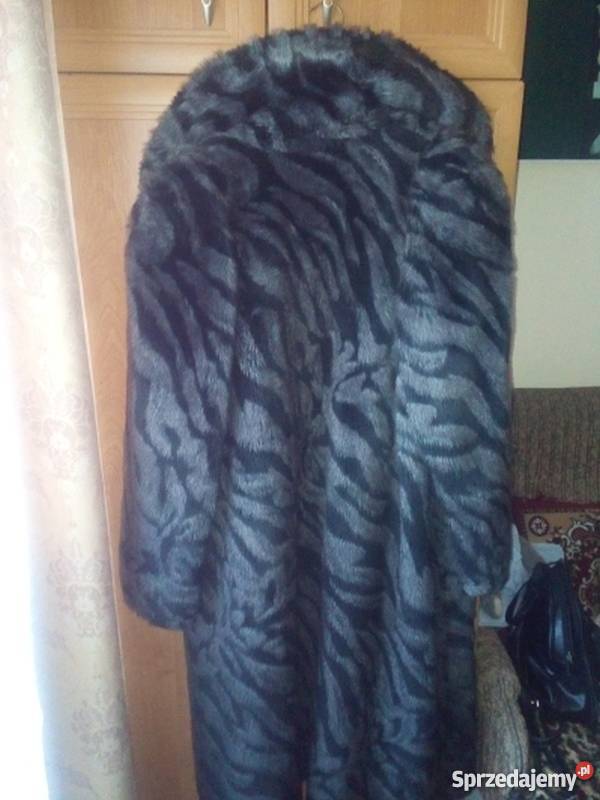 Sztuczne czarnosrebrzyste futro Duży rozmiar lubelskie Chełm sprzedam