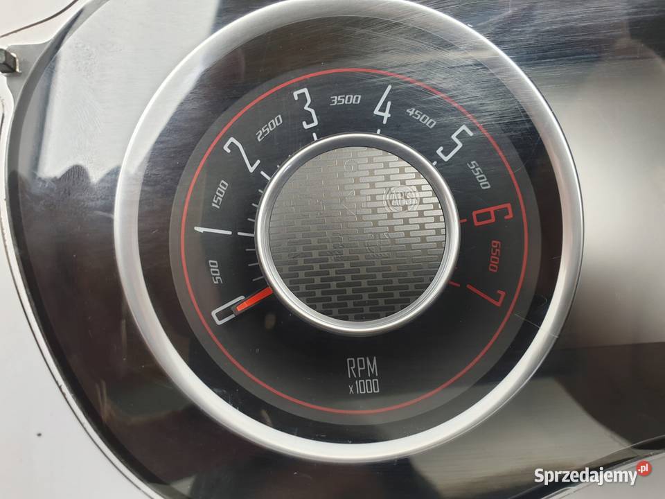 Dodge Challenger 15 36 LICZNIK ZEGARY osobowe Rudka