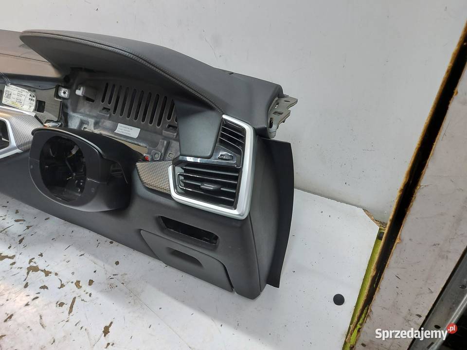 BMW G05 X5 30d 2019r KOKPIT DESKA ROZDZIELCZA UK