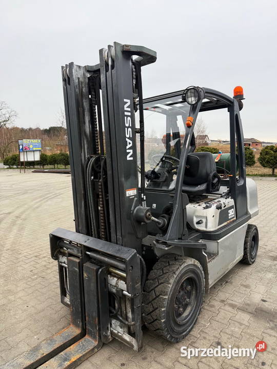 wózek widłowy NISSAN FG30 LPG 3000 Triplex 475m Działoszyn
