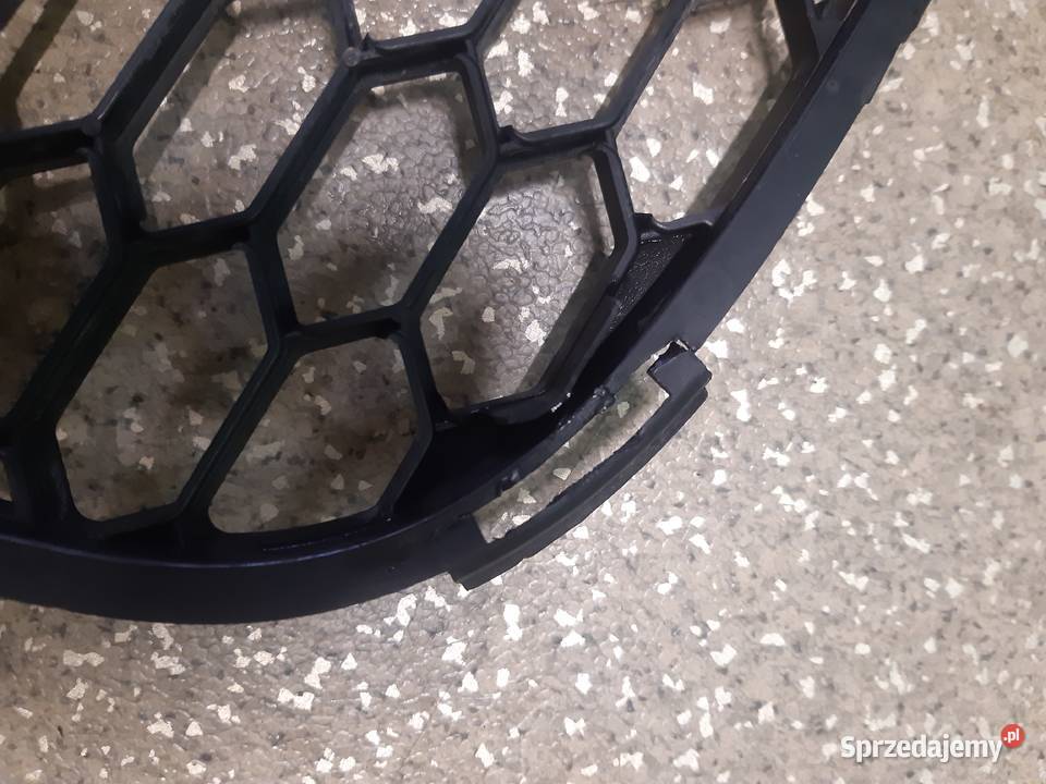 Toyota corolla Verso gril kratka zderzaka dolna Zamość